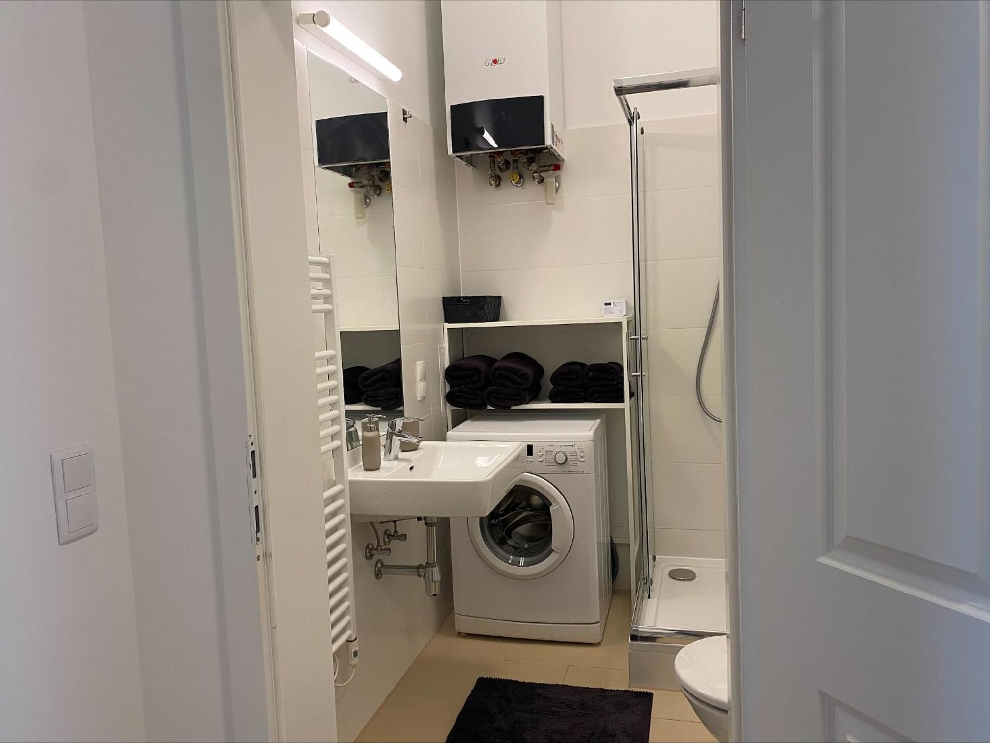 Cosy Apartment In Mariahilf Close To Citycenter Wien Eksteriør billede